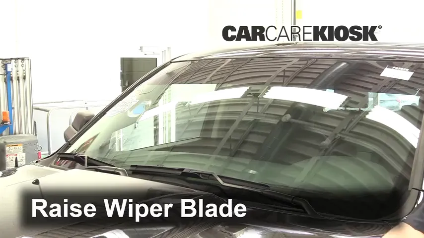 2019 Ram 1500 Classic Tradesman 5.7L V8 Crew Cab Pickup Windshield Wiper Blade (Front) Replace Wiper Blades